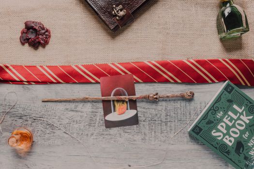 Master the Art of Magic: Essential Guide to Choosing the Right Props